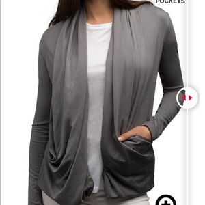 Scott e vest grey cardigan XL great for travel